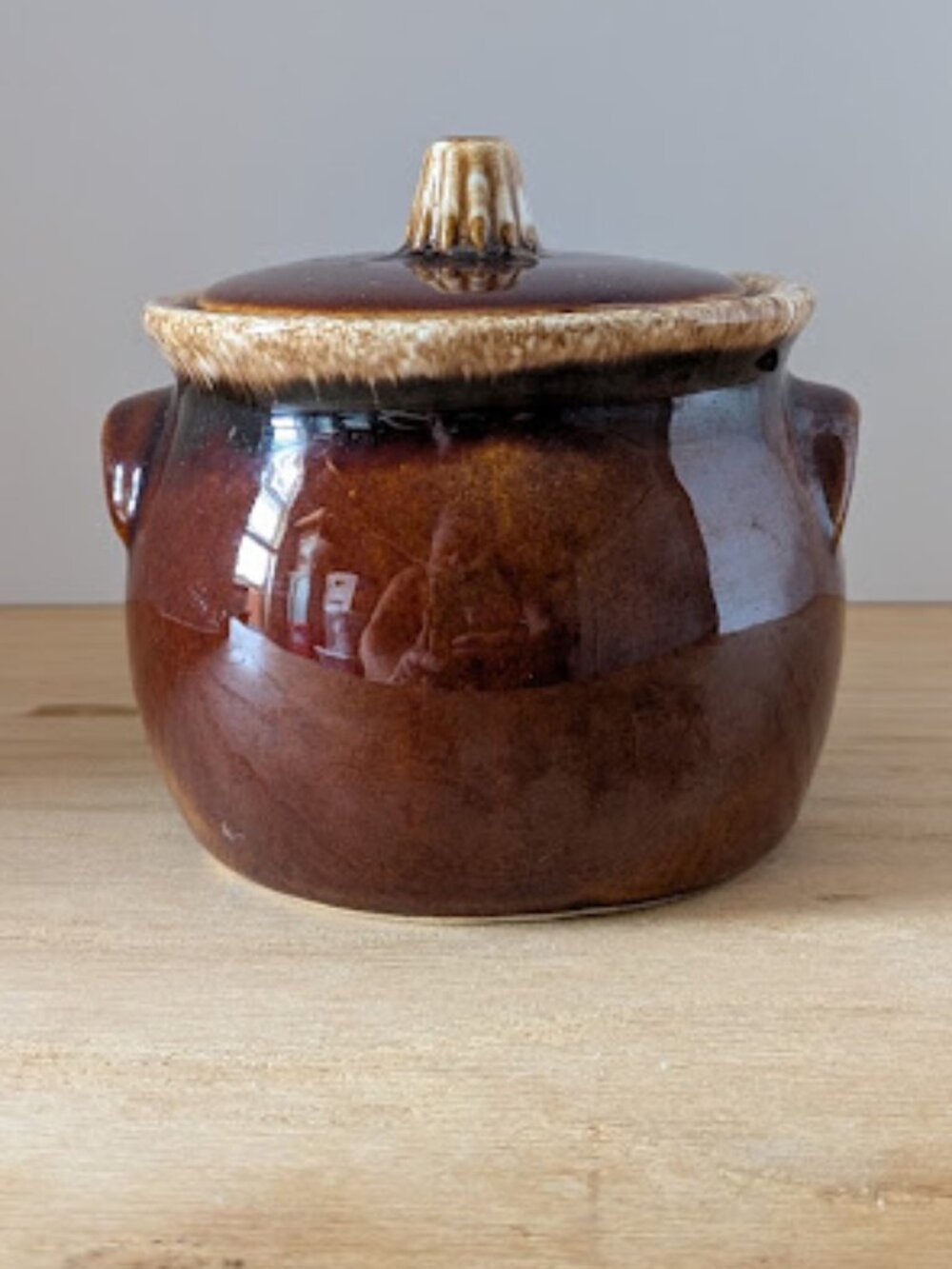 Hull Pottery Brown Drip Glaze Bean Pot/Sugar Bowl w/Lid